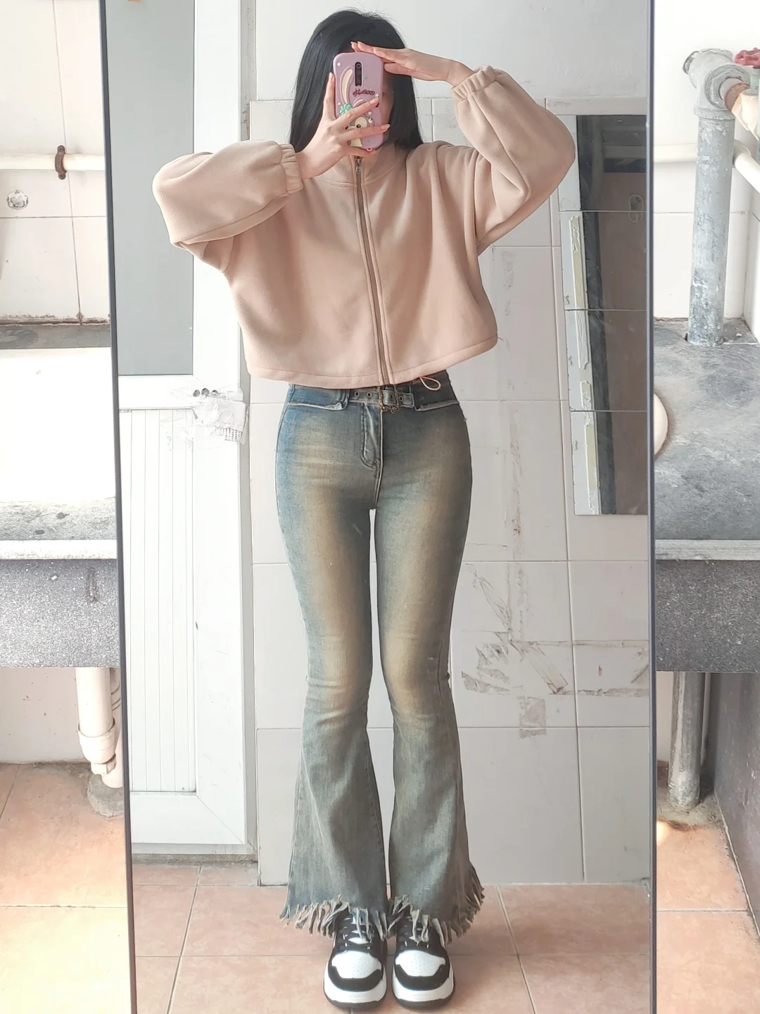 一条辣妹喇叭裤