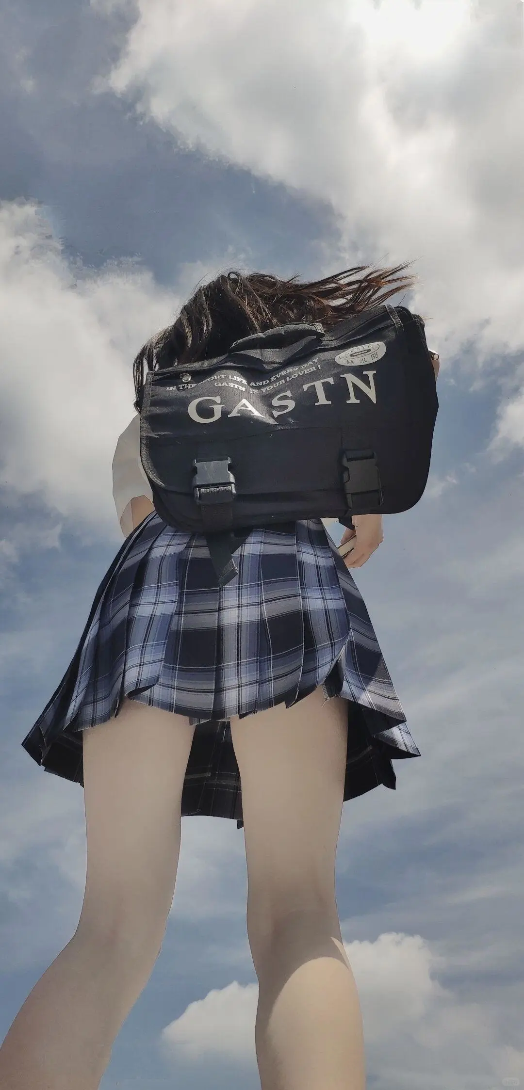 手机壁纸丨精选高清美女背影壁纸