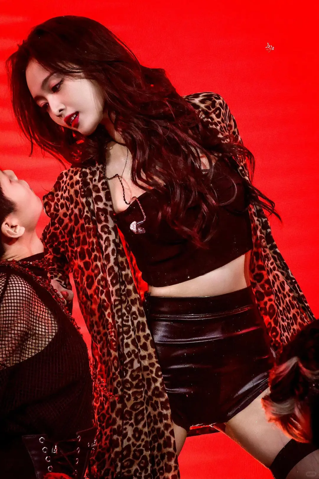 美到失语的程度！豹豹美人！～吴宣仪😍