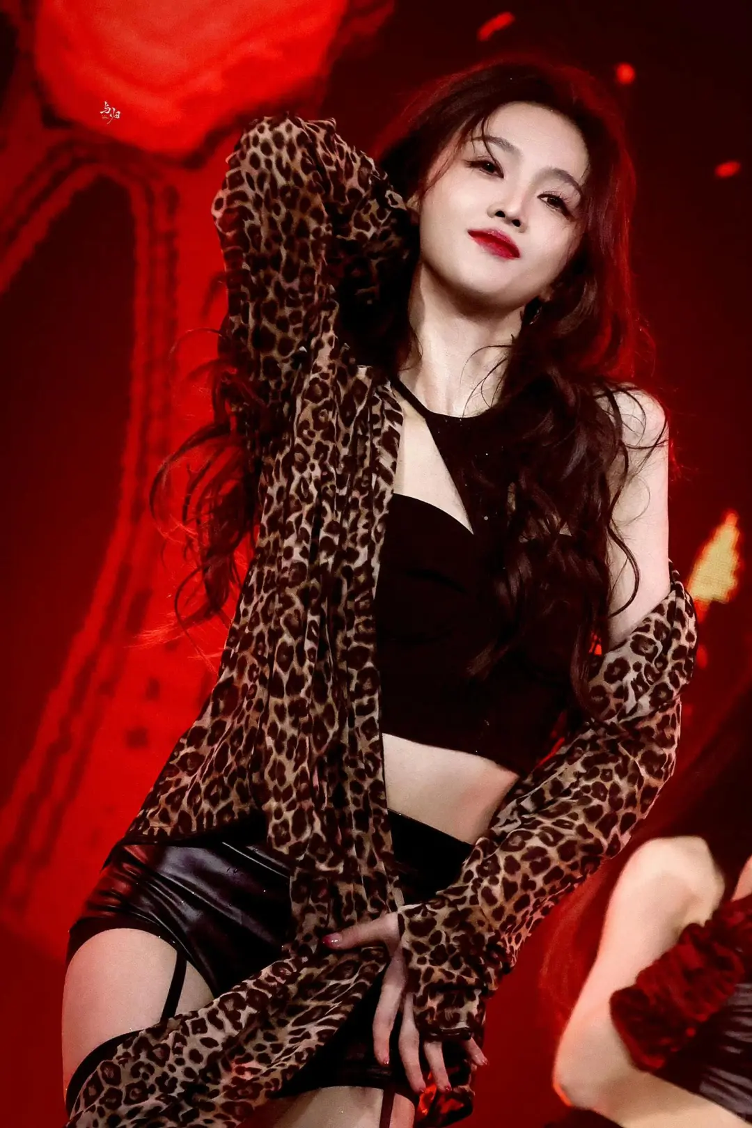 美到失语的程度！豹豹美人！～吴宣仪😍