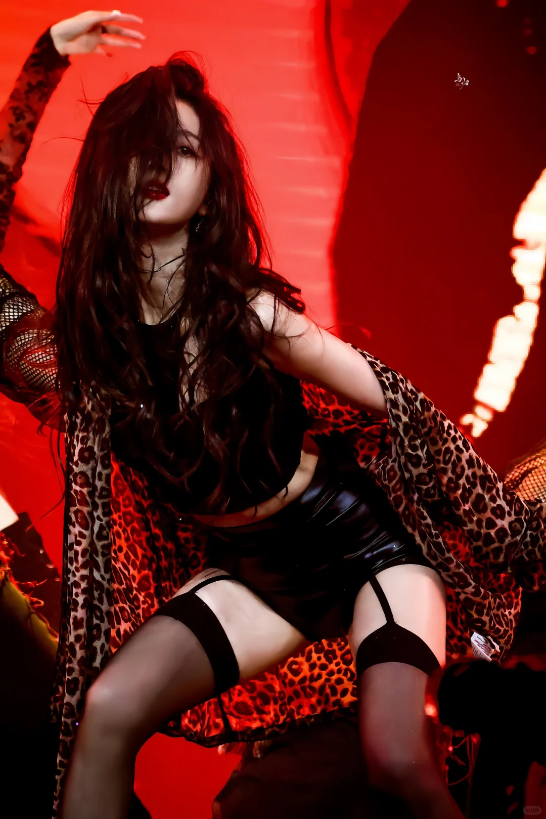 美到失语的程度！豹豹美人！～吴宣仪😍