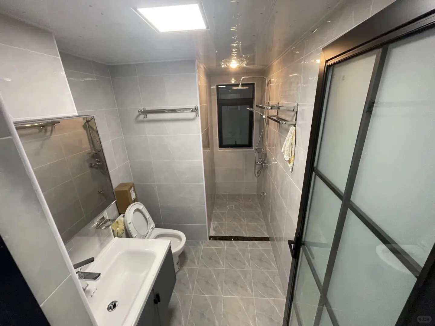 光谷app 软件园 全女生合租!