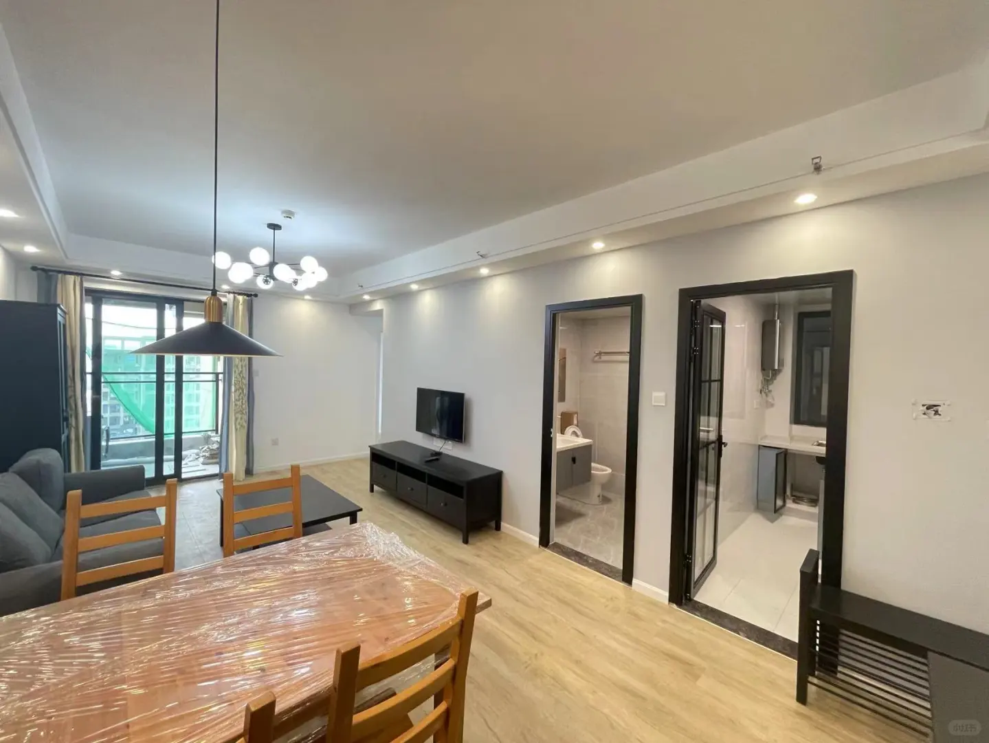 光谷app 软件园 全女生合租!