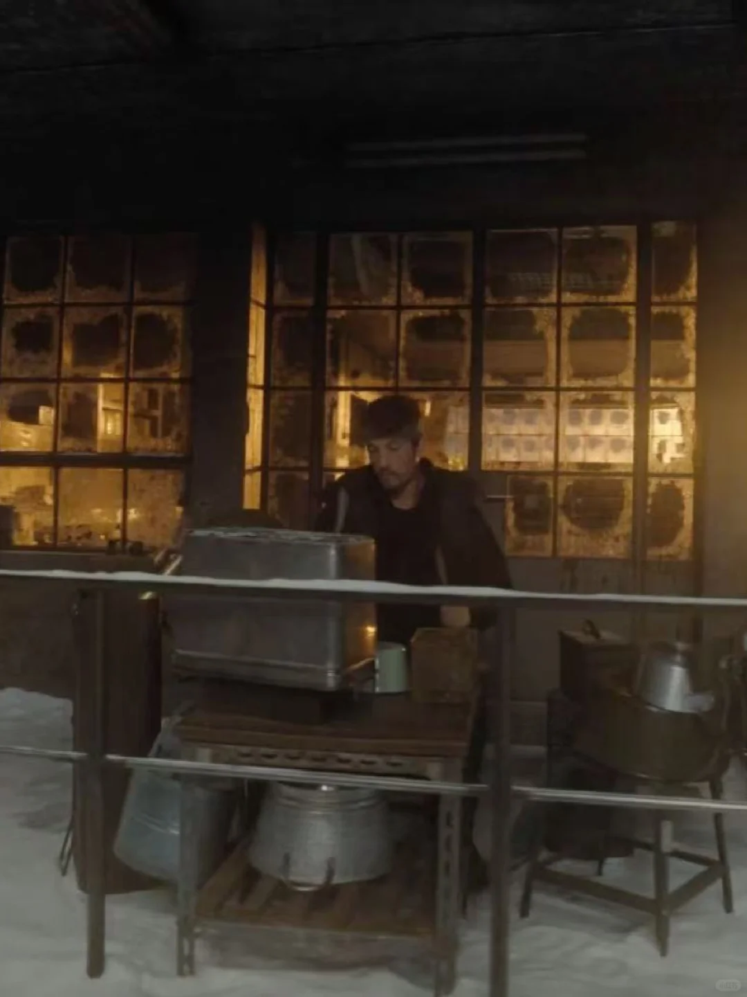 安雅泰勒和爆裂鼓手在《峡谷》里鲨疯了