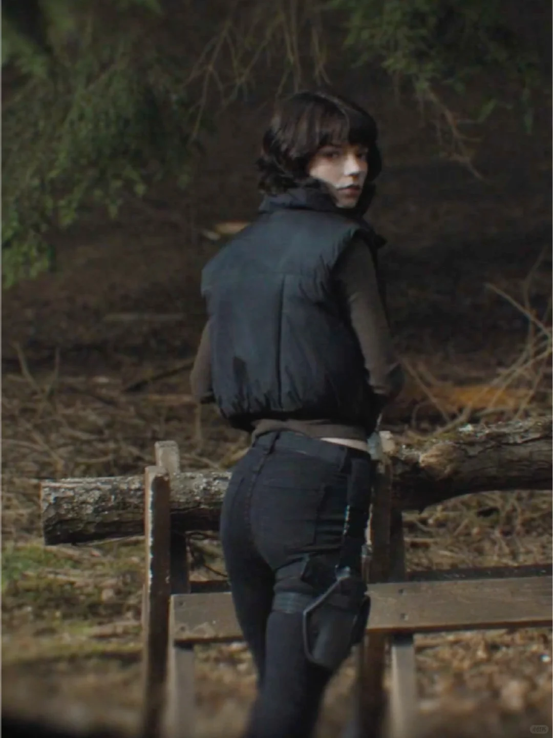 安雅泰勒和爆裂鼓手在《峡谷》里鲨疯了