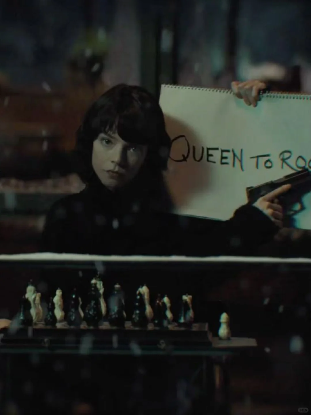 安雅泰勒和爆裂鼓手在《峡谷》里鲨疯了