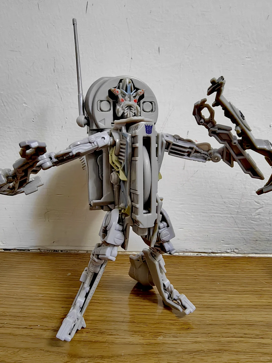 【梅姨阁诗人】真人电影中的磁带部队