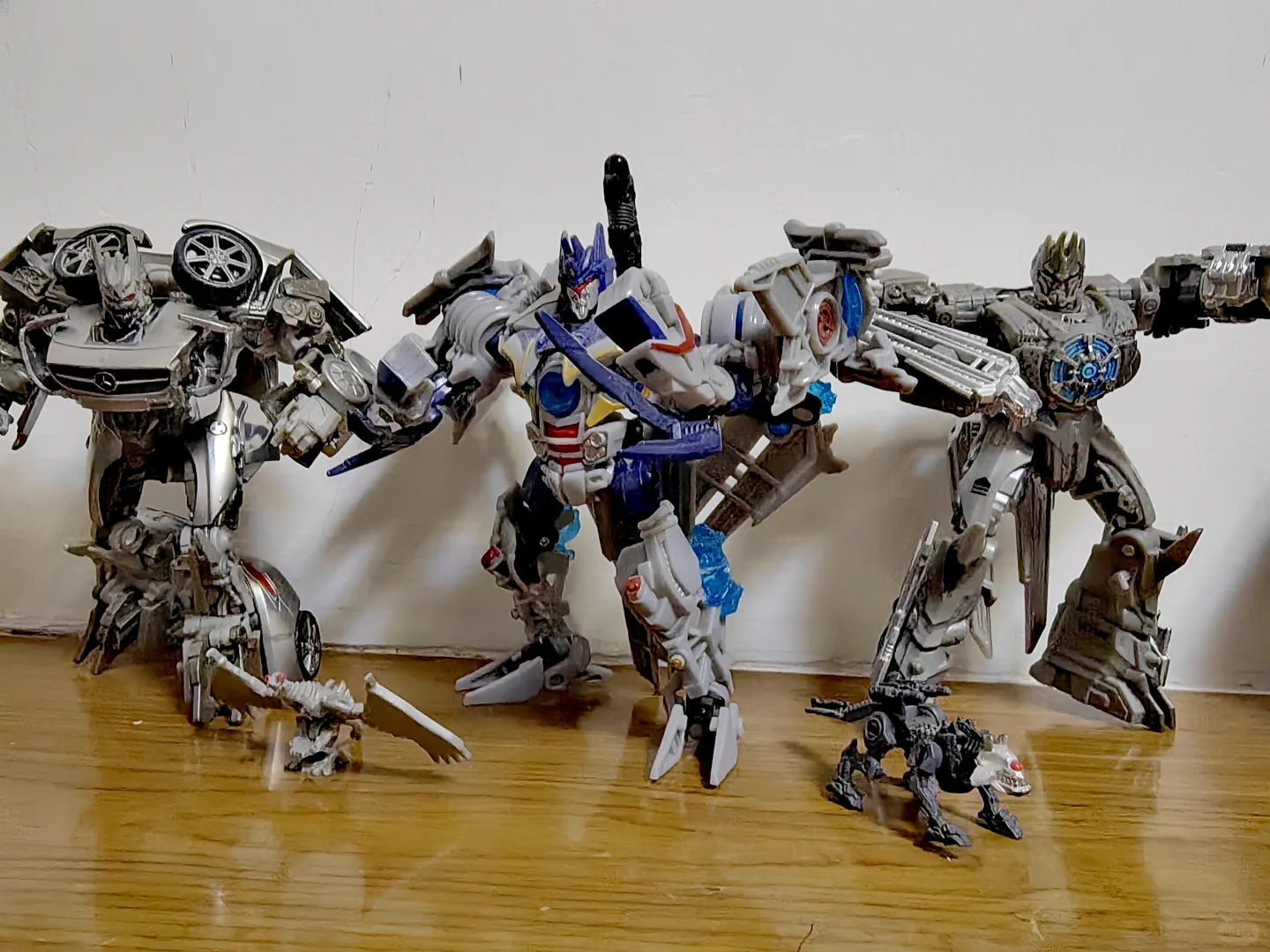 【梅姨阁诗人】真人电影中的磁带部队