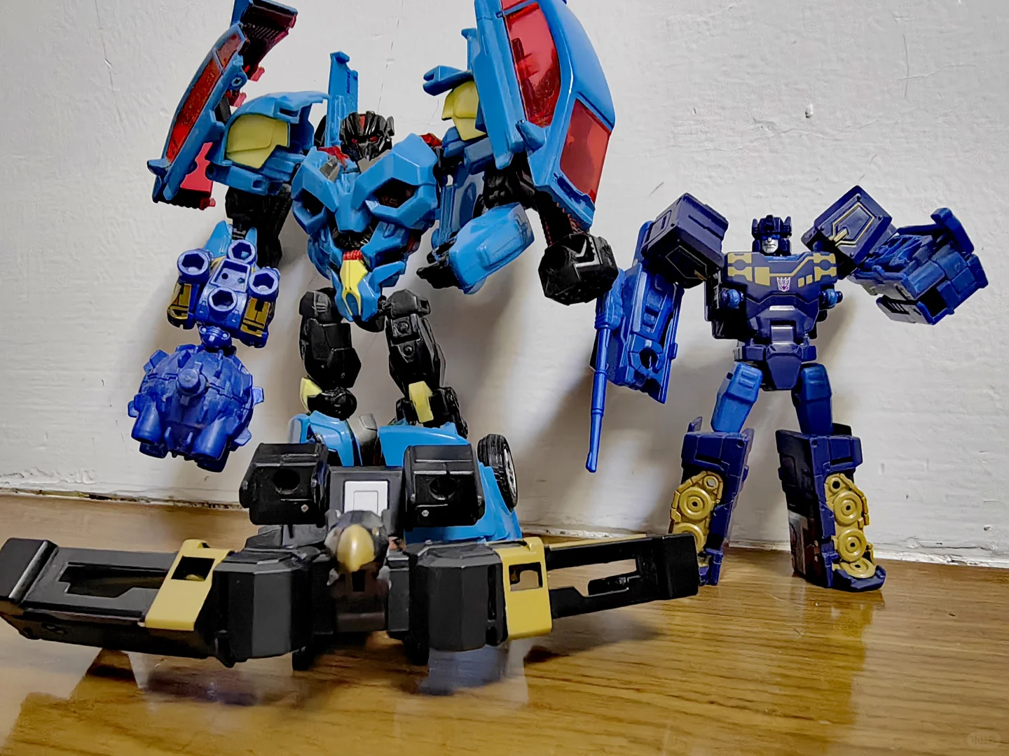 【梅姨阁诗人】真人电影中的磁带部队