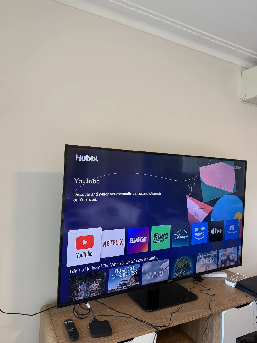 墨爾本BH附近閑置電視機65吋 + 電視小盒子