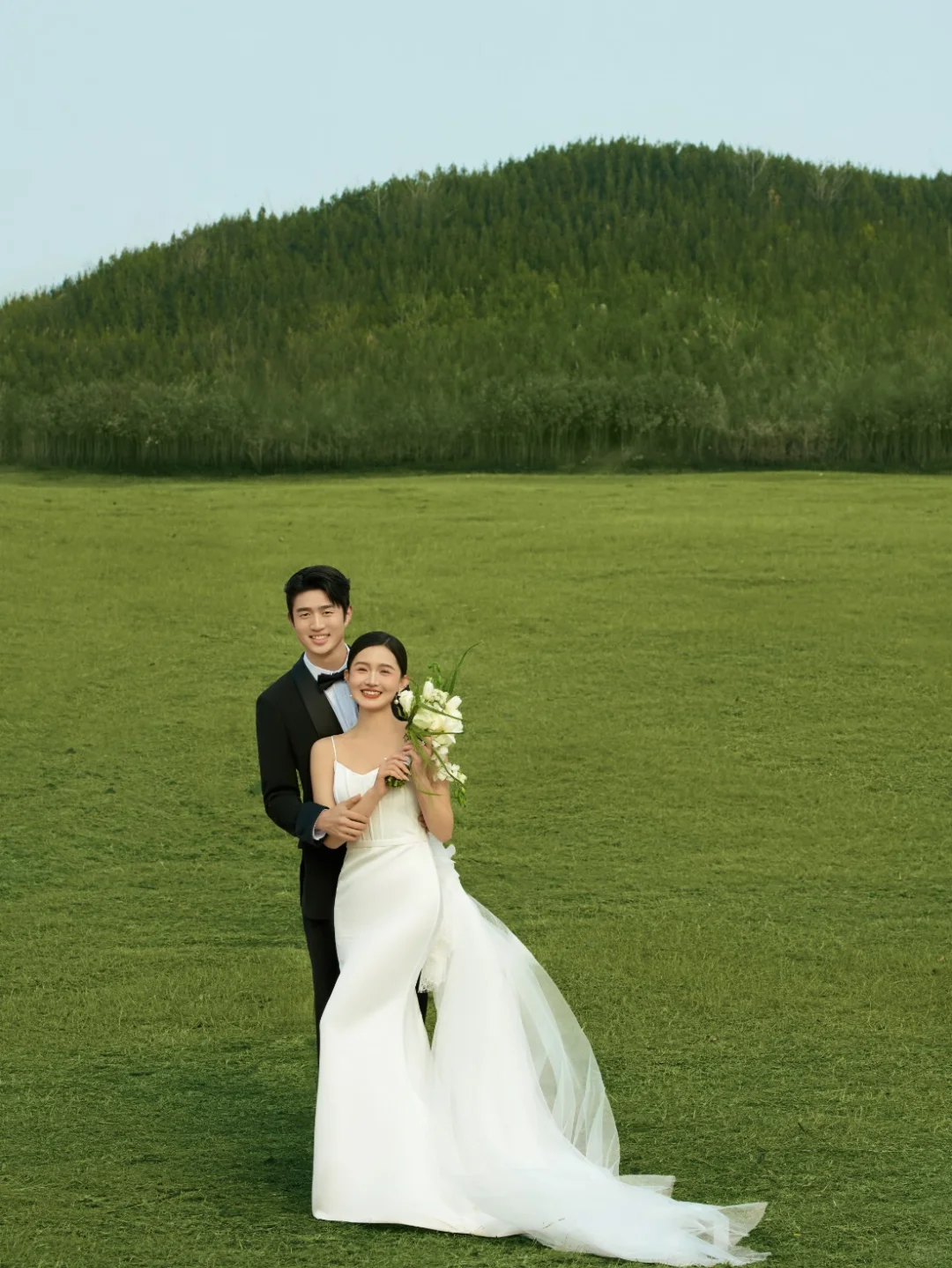 电影感森系草坪婚纱照太高级了❗️
