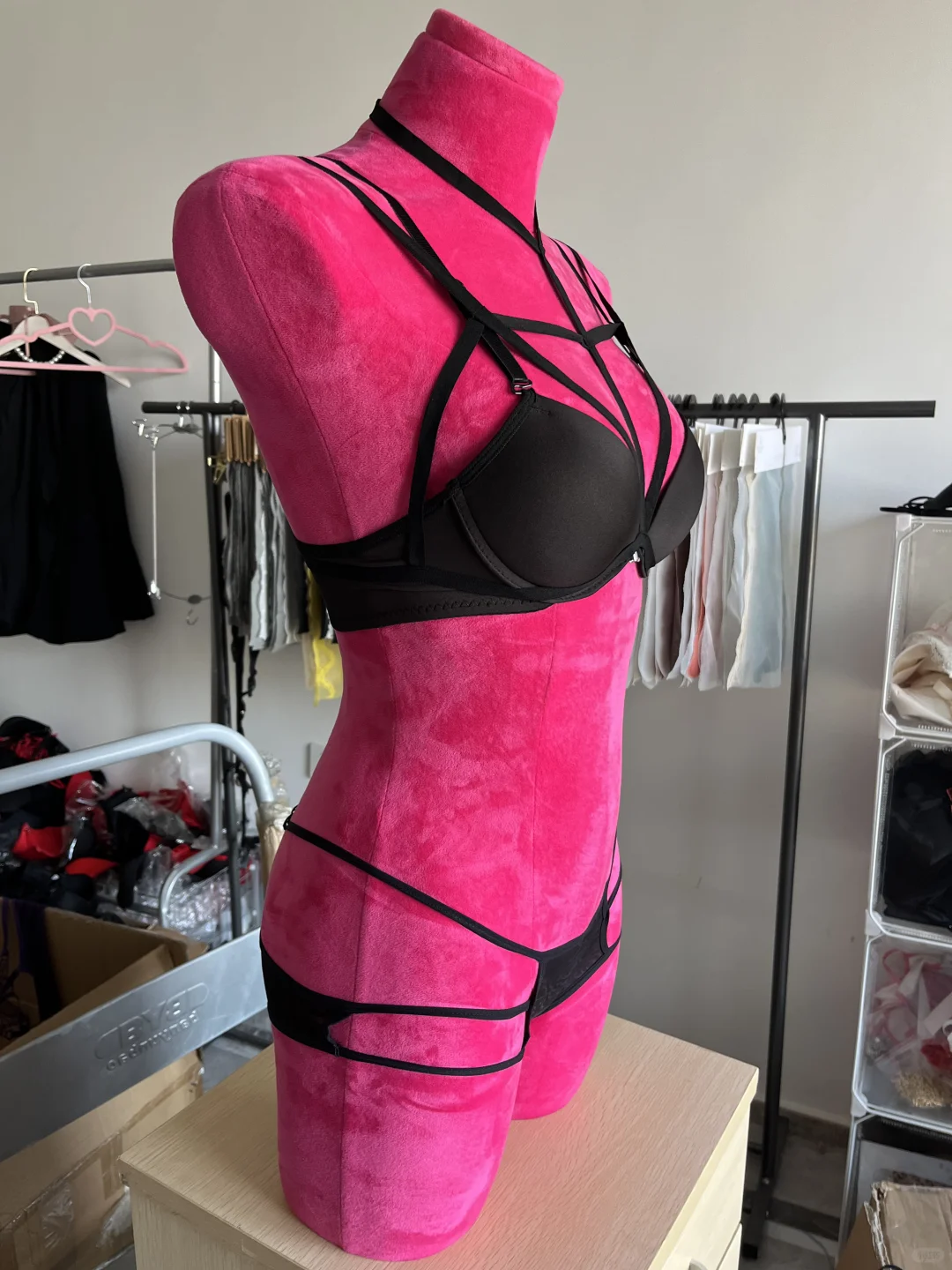 还是邪恶蝴蝶帅啊