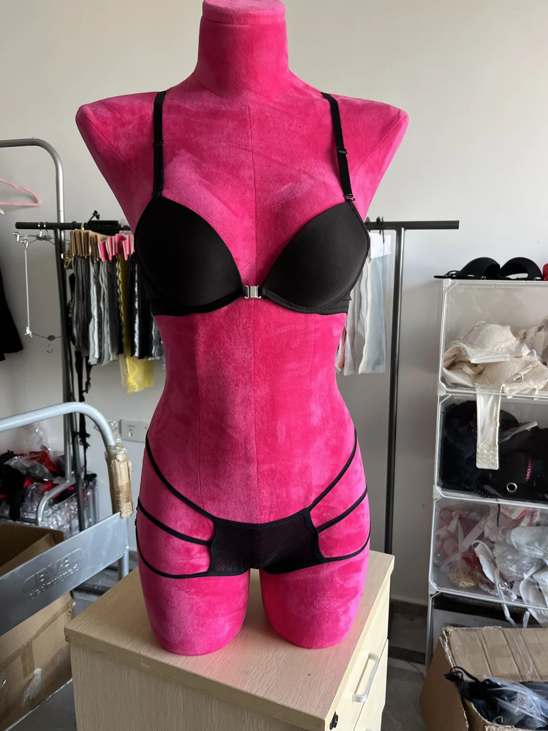 还是邪恶蝴蝶帅啊