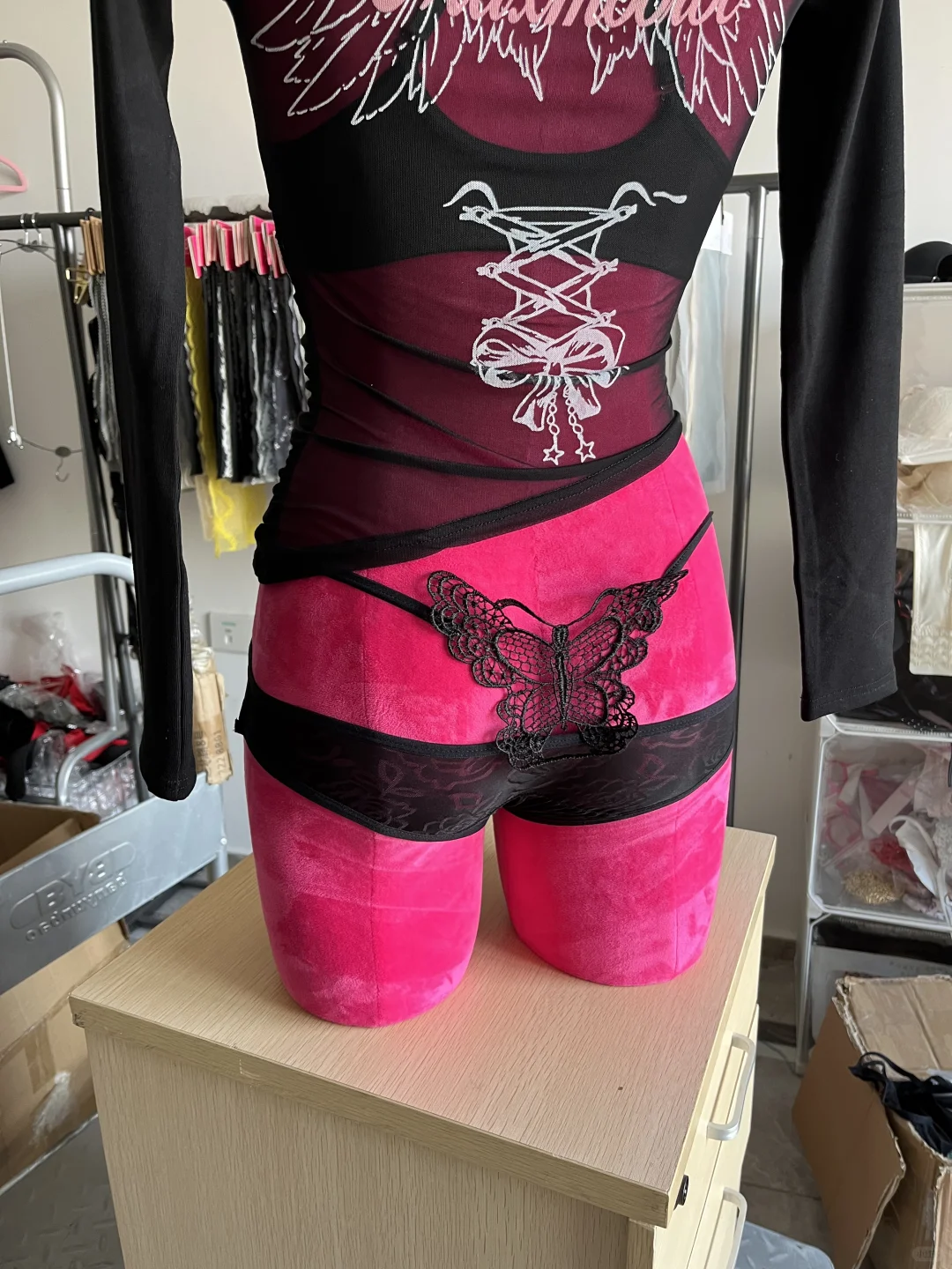 还是邪恶蝴蝶帅啊