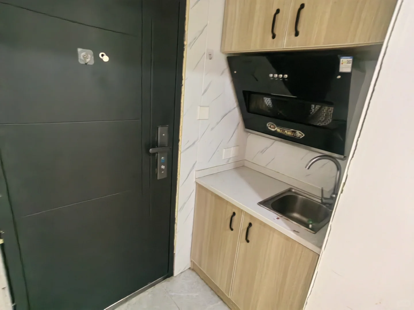 个人转租 天堂软件园旁 电梯房一室独立厨卫