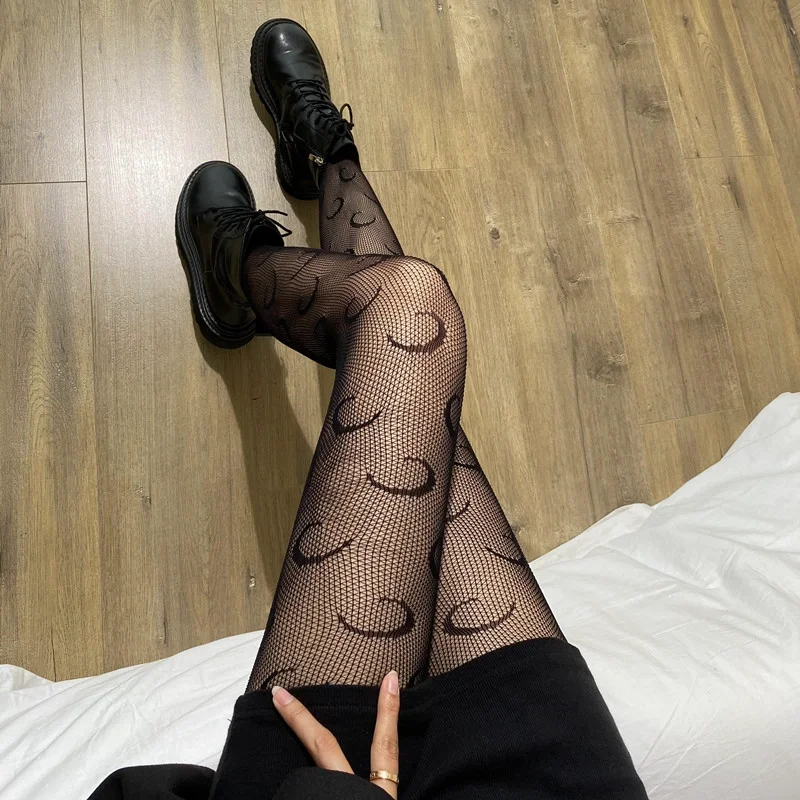 🎀夏日必备✨镂空渔网袜穿搭攻略