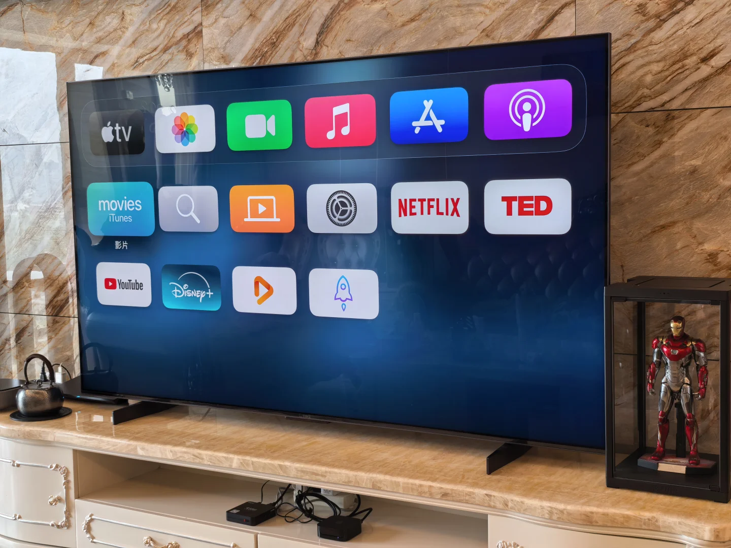 为了这电视盒子我买了台75寸大彩电