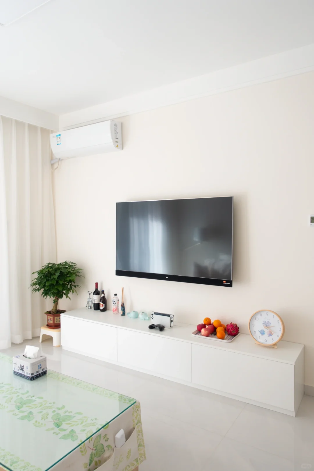 再也不用担心电视柜的电线乱糟糟了