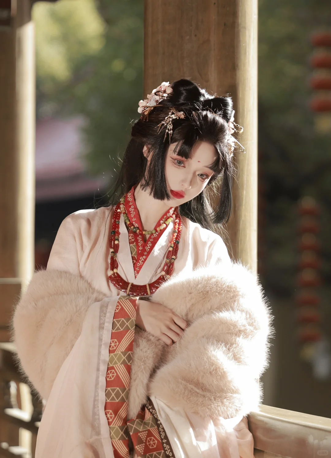 “何苦执念，只是路过人间”