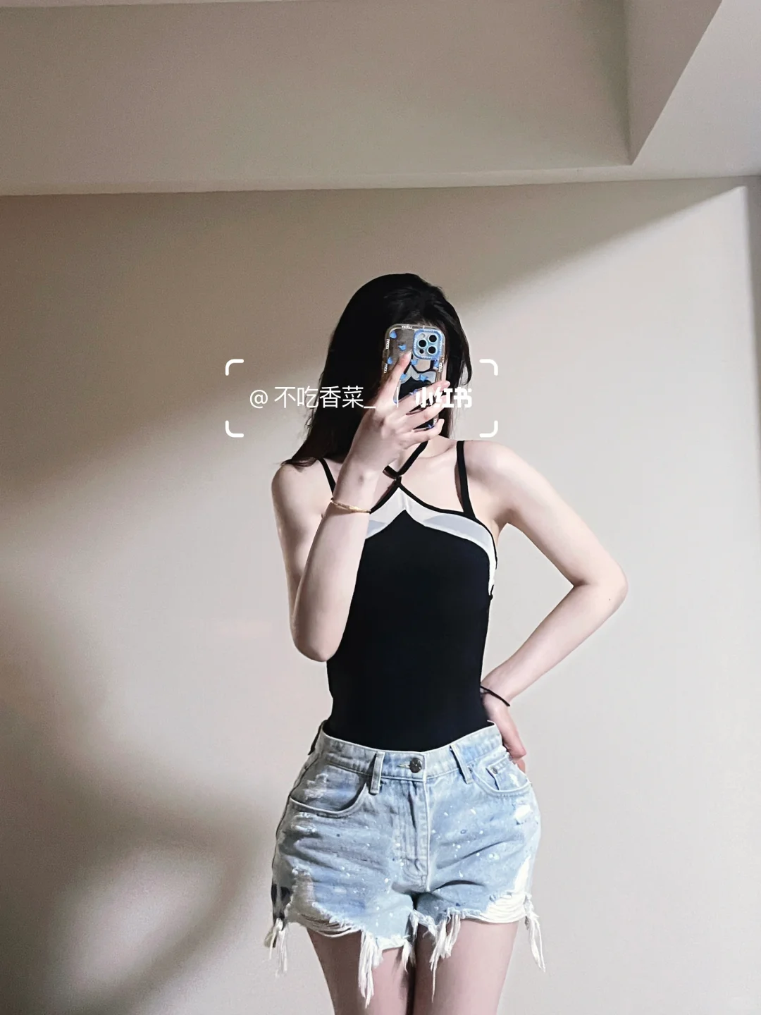 左滑帮我上身 |美出高级感的黑曜石泳衣🖤