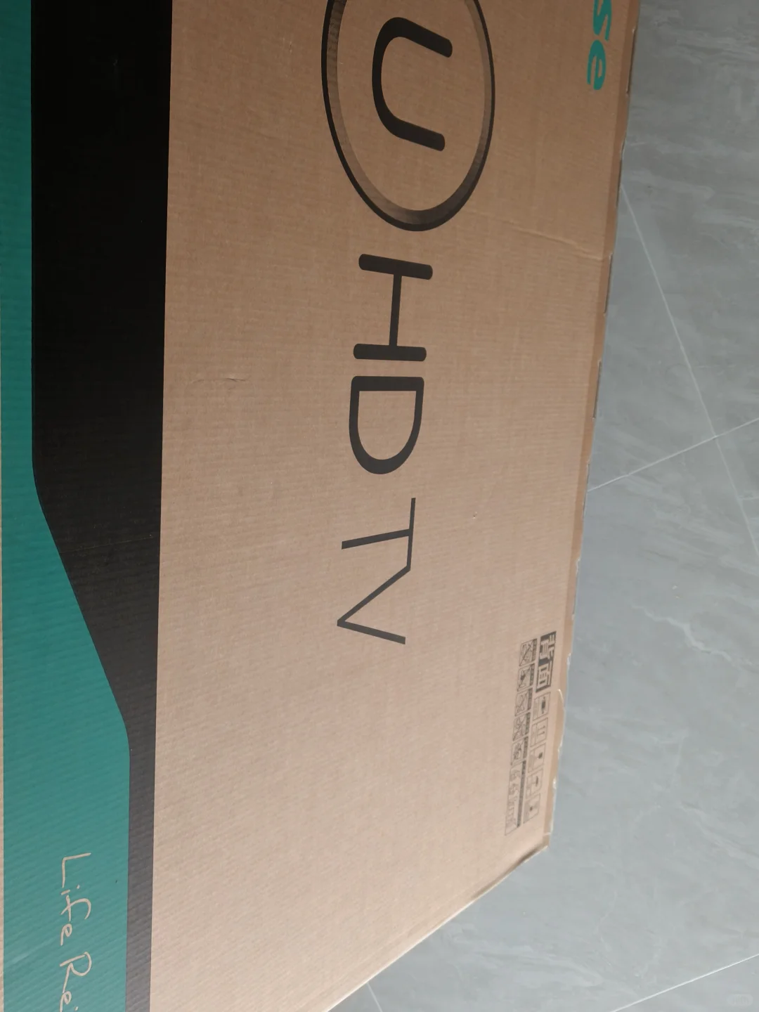 海信电视纸箱65寸，内里完整