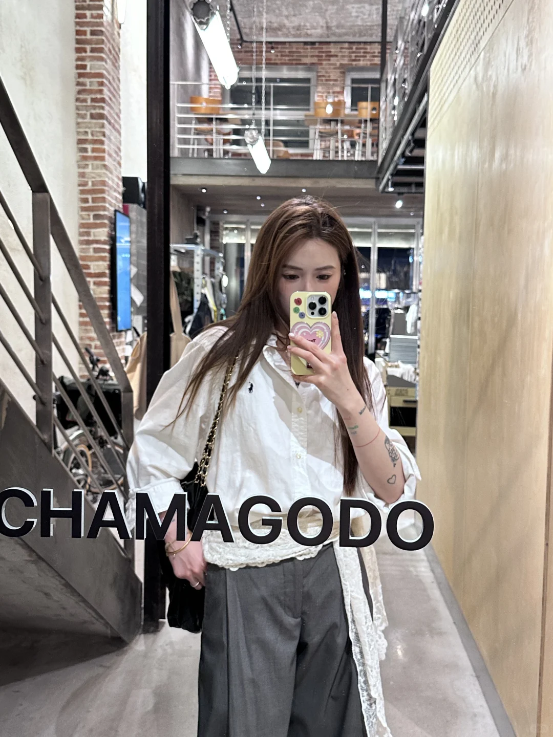 叫一声姐不过分吧？