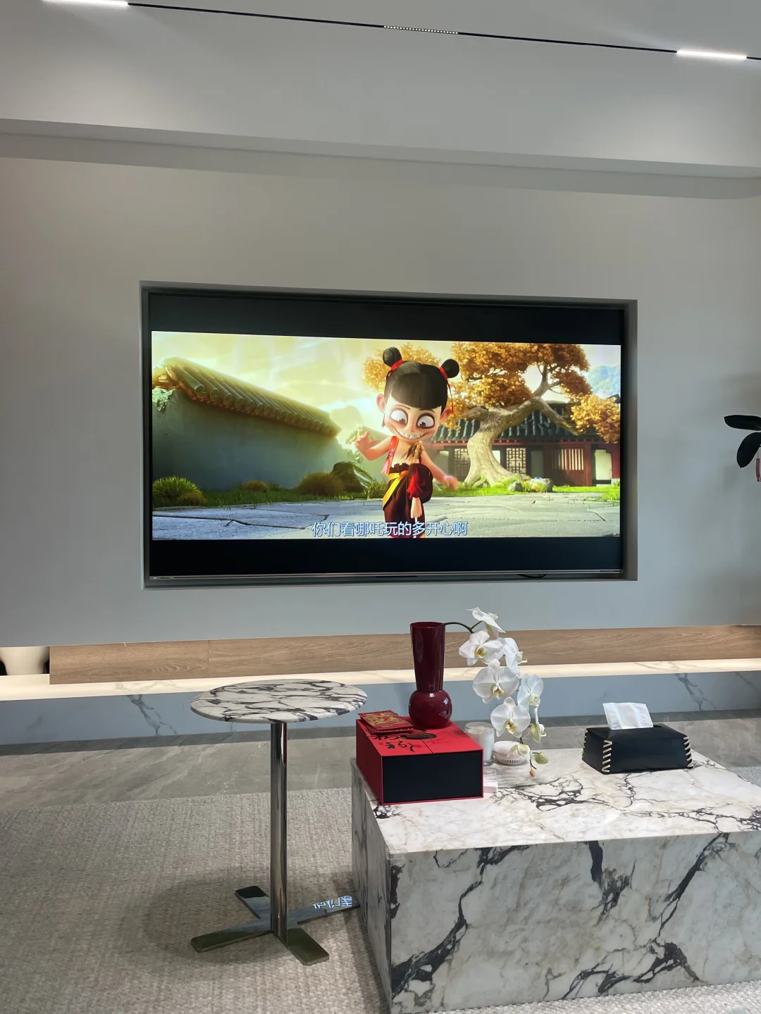 太炸裂了!98寸大屏电视看#哪吒