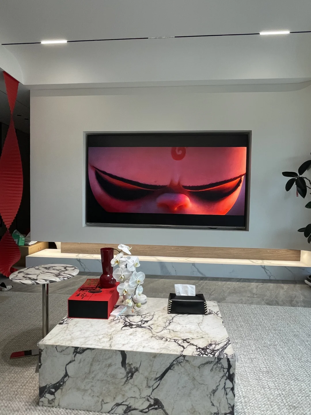 太炸裂了!98寸大屏电视看#哪吒