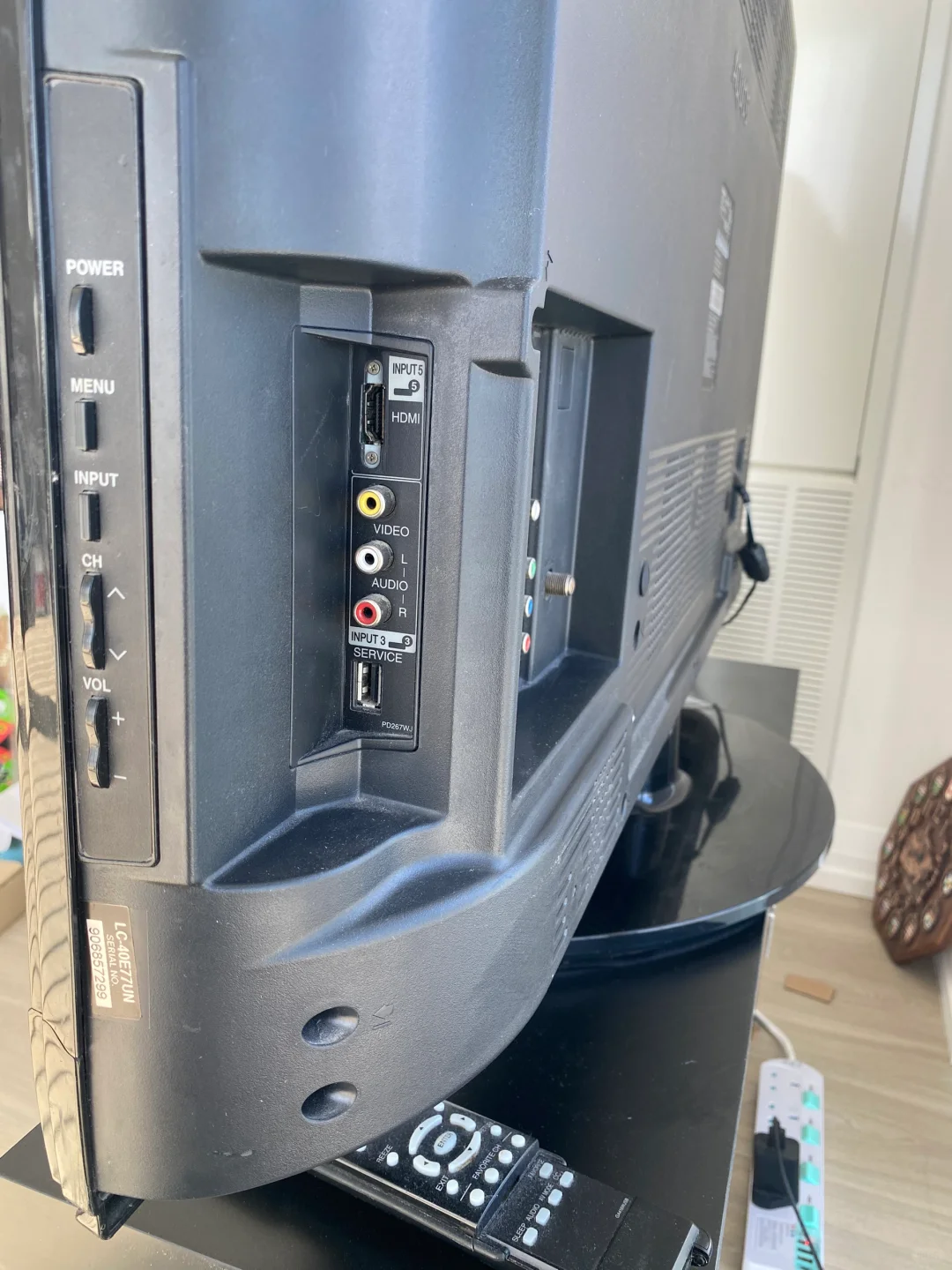 多伦多搬家出闲置 40 吋LCD TV 45🔪