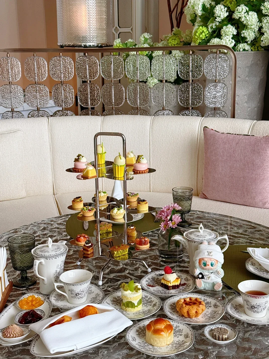 穷游居然能吃好？这App是魔法吧🔮