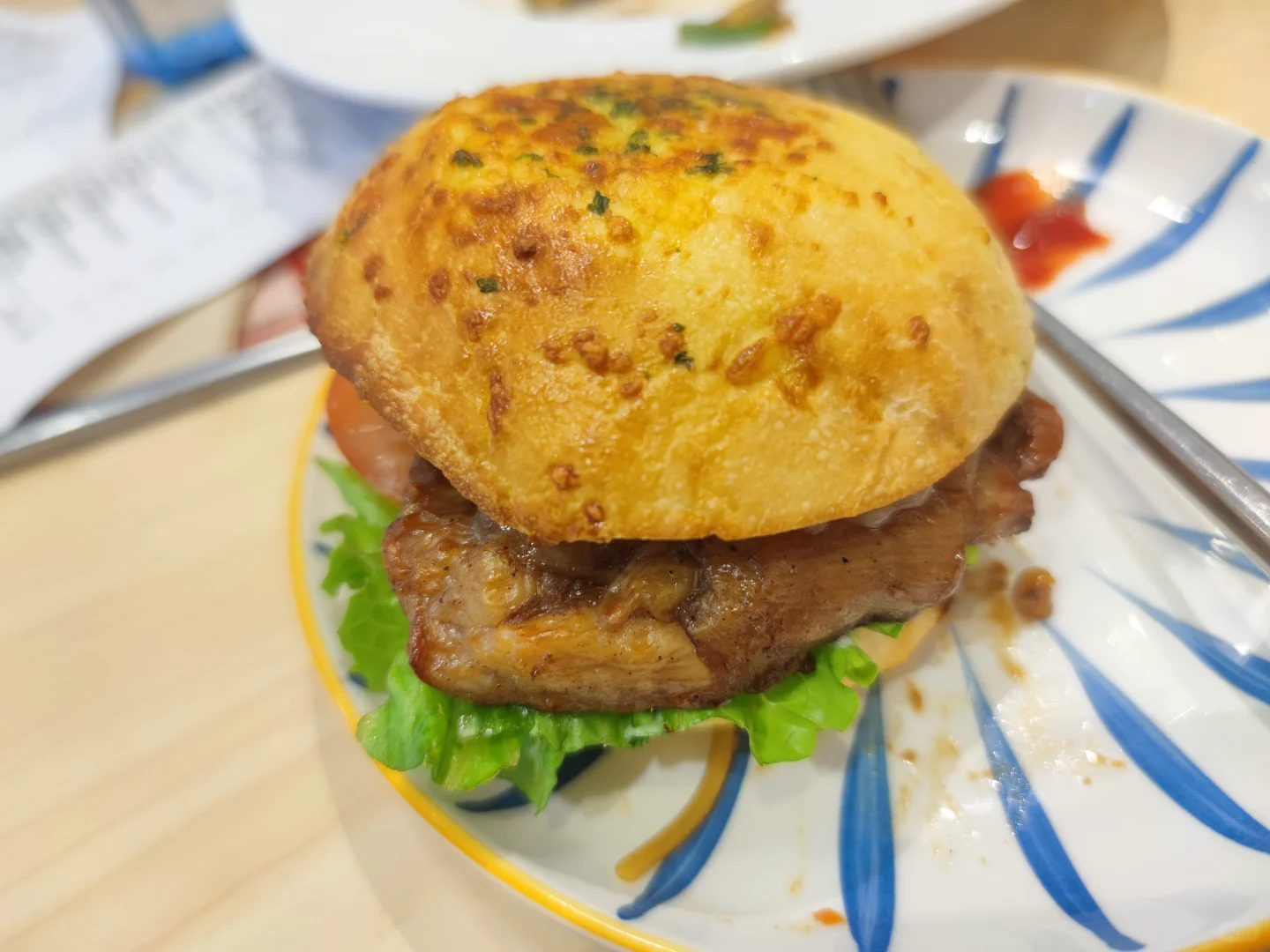 必胜客新品汉堡吃到啦