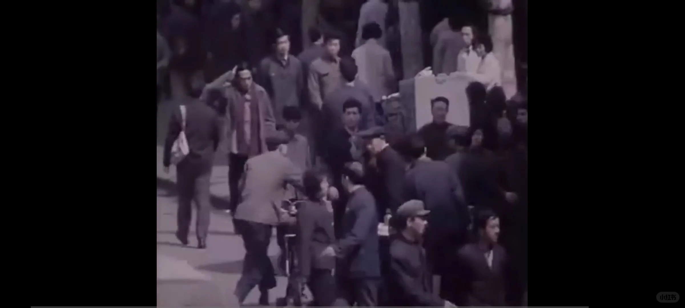 1979上海街景老电影《苦恼人的笑》