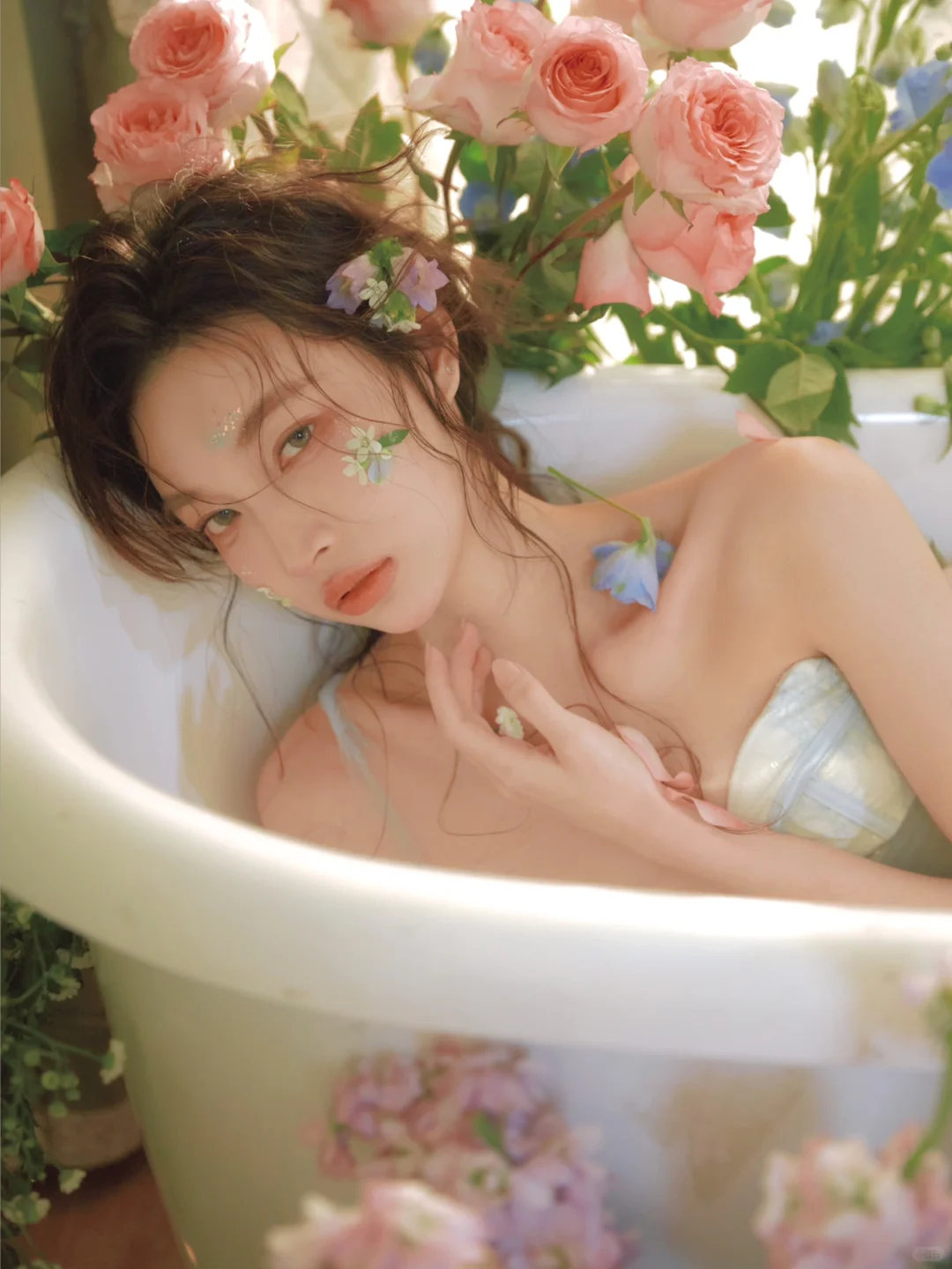 浪漫人间总是蓄满鲜花💐｜纯欲感拉满