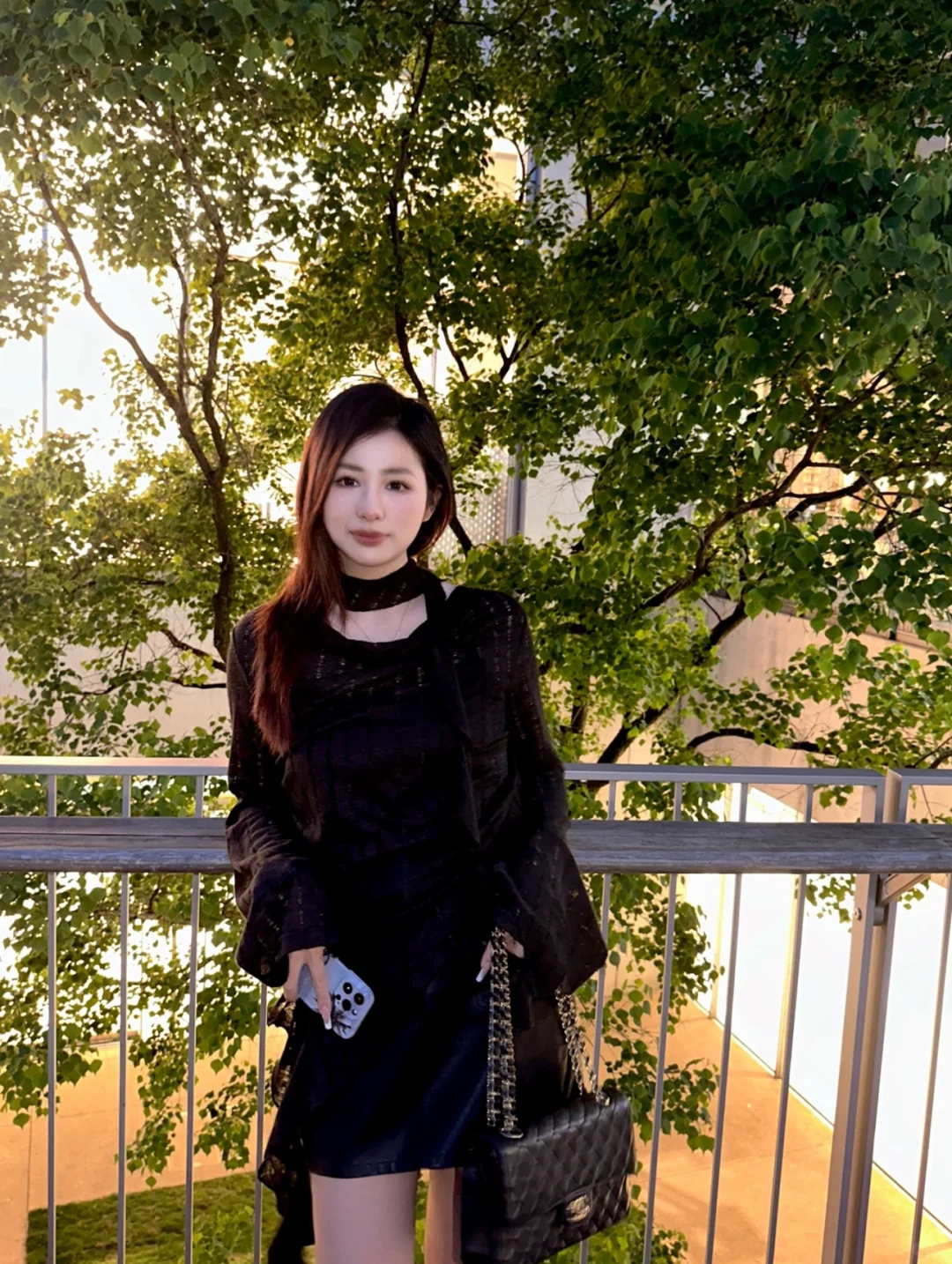 香奈儿黑牛金各种穿搭风格赏析