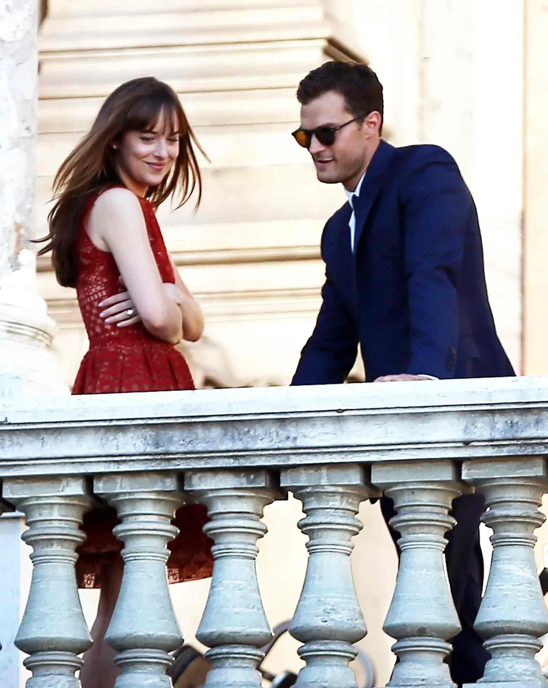 看达妹穿搭，像是回到外企“最好的时光”💔