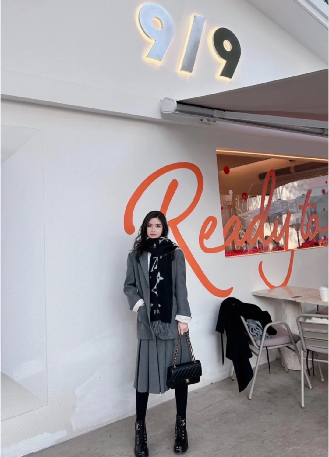 香奈儿黑牛金各种穿搭风格赏析