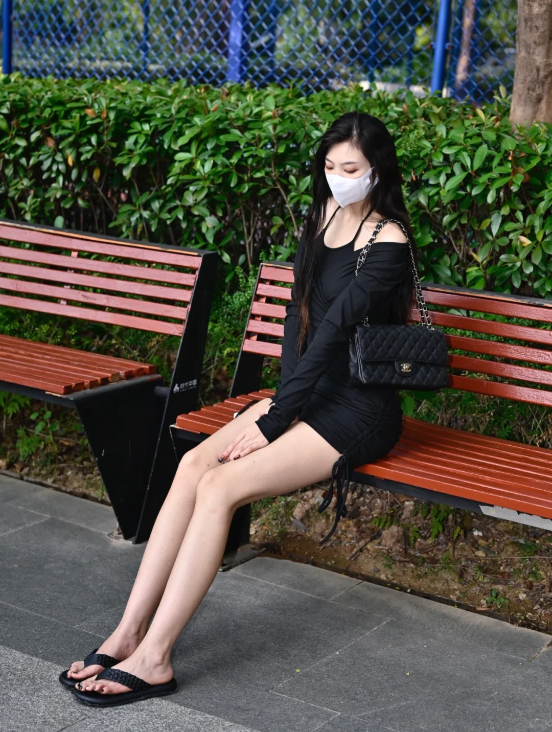 香奈儿黑牛金各种穿搭风格赏析