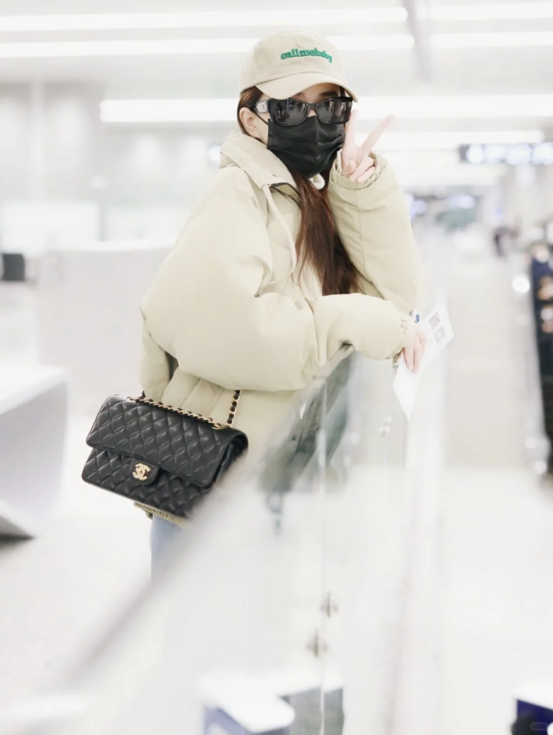 香奈儿黑牛金各种穿搭风格赏析