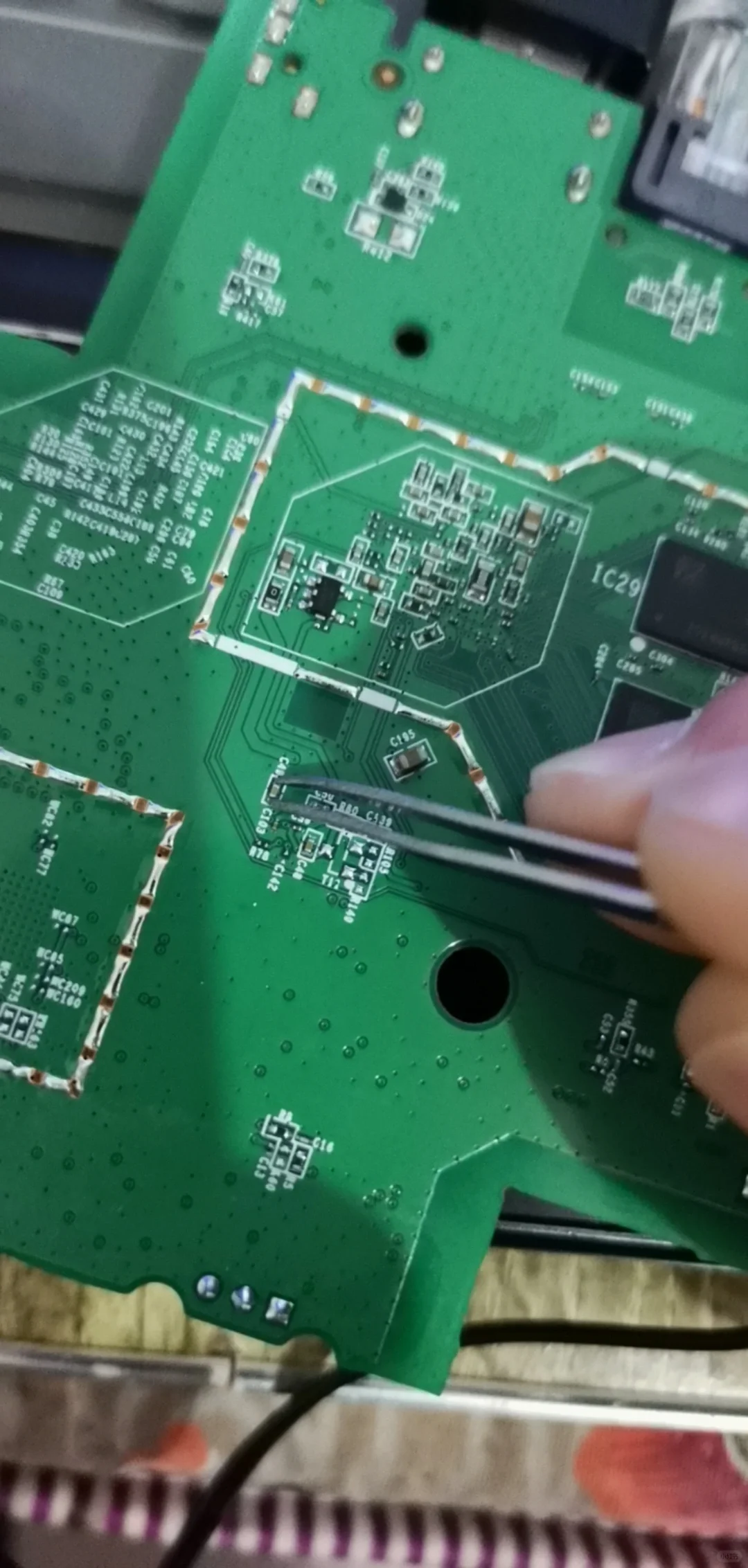 拒绝运营商捆绑，电视盒子刷机解锁