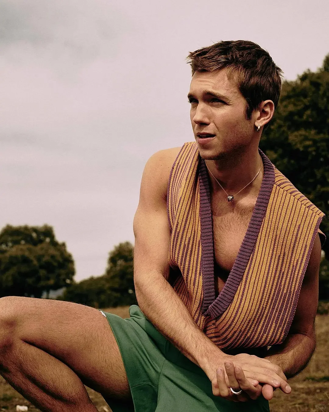 叮！这部天菜下海、备受期待的电影终于出了！