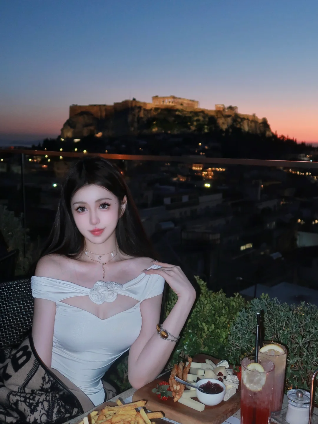 Athens🏛️山下是浮世