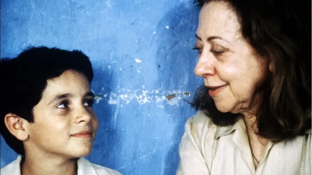 奥斯卡最佳《我仍在此》国内引进上映