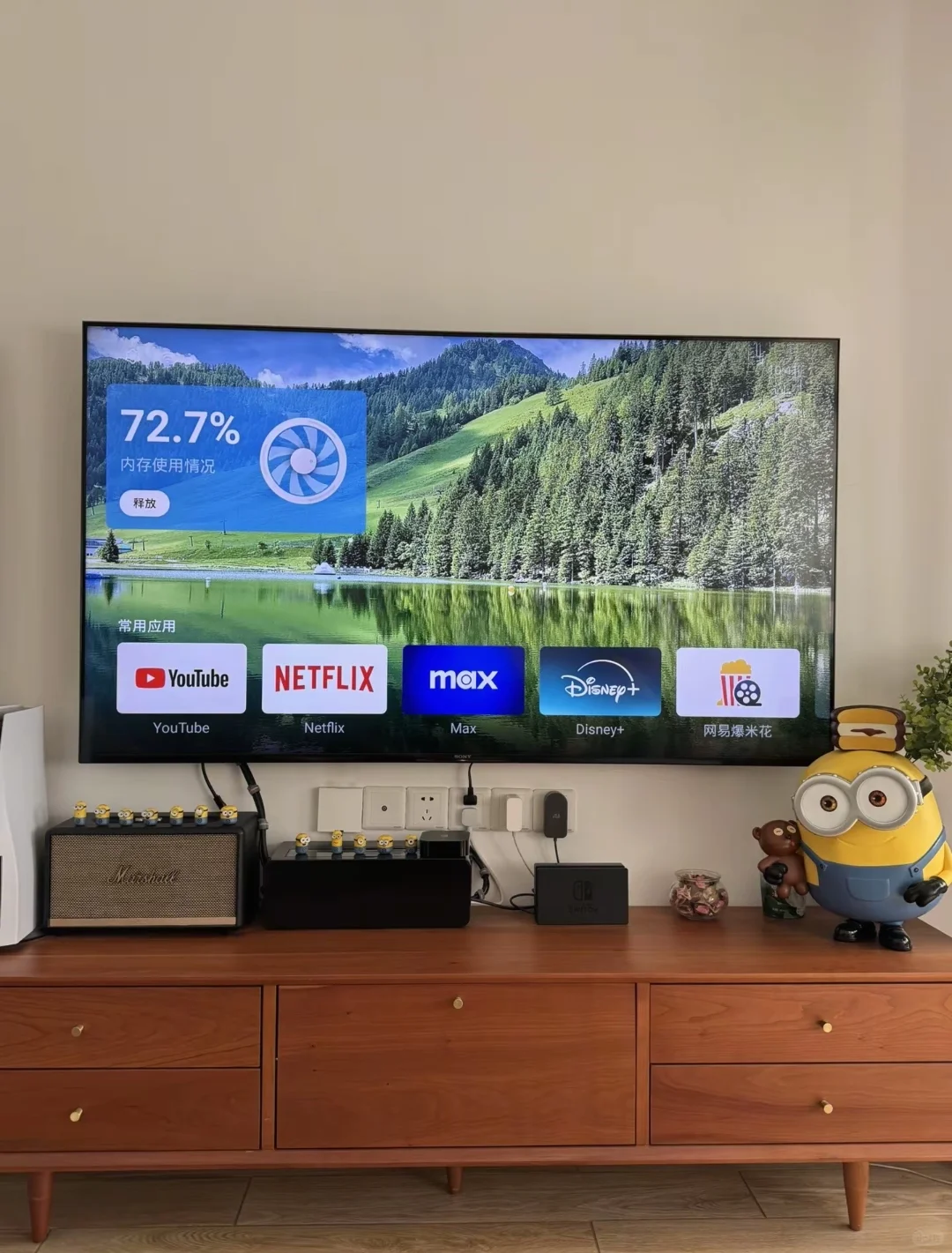 电视机大，看的舒服，还不占地！