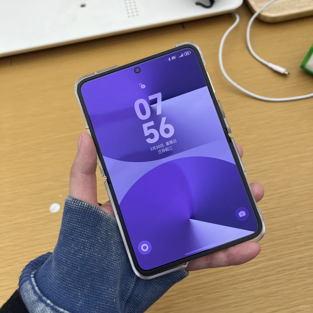 因为可爱 抛弃苹果入了华为后悔了