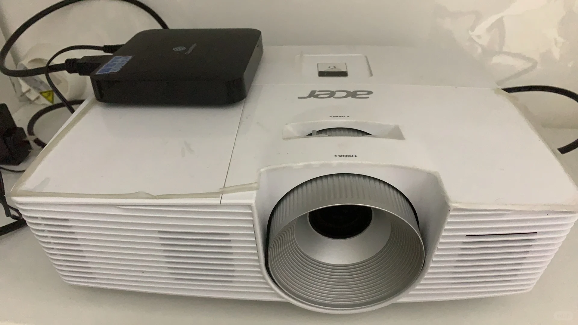 家里又多一个大屏了~投影仪