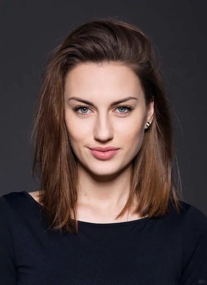 PG17以上级别的捷克影片《身段》