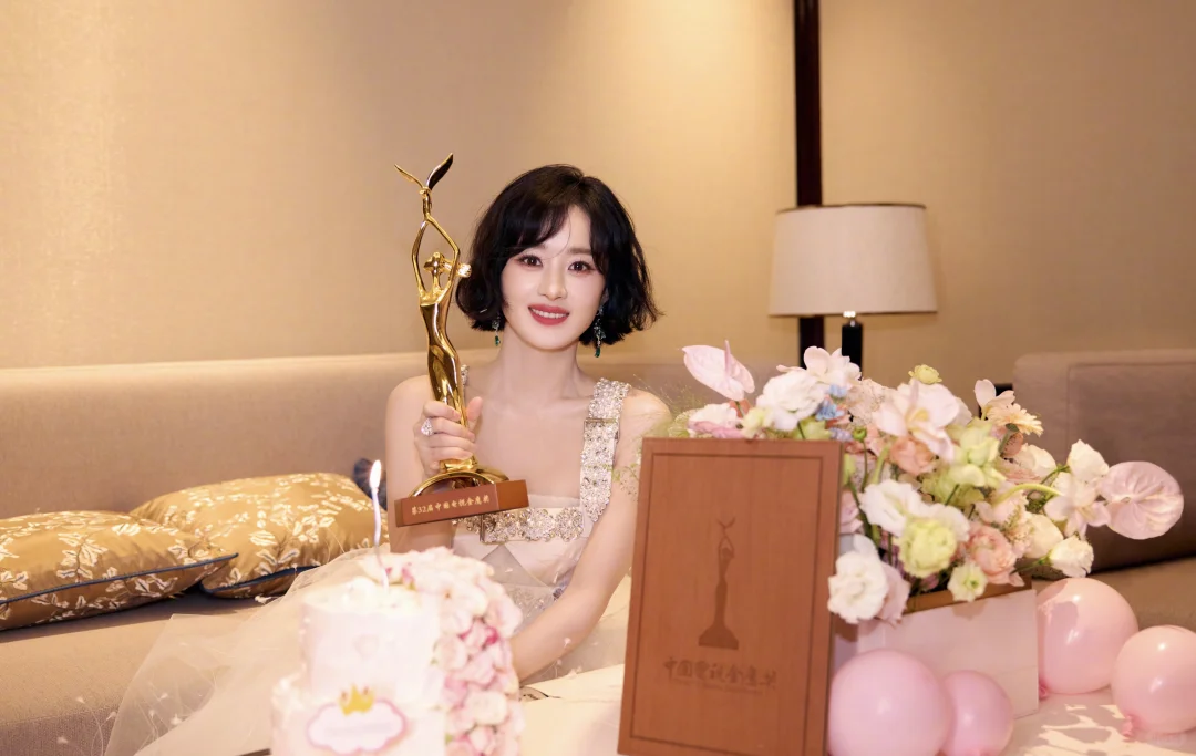 赵丽颖的转型路，一言难尽…