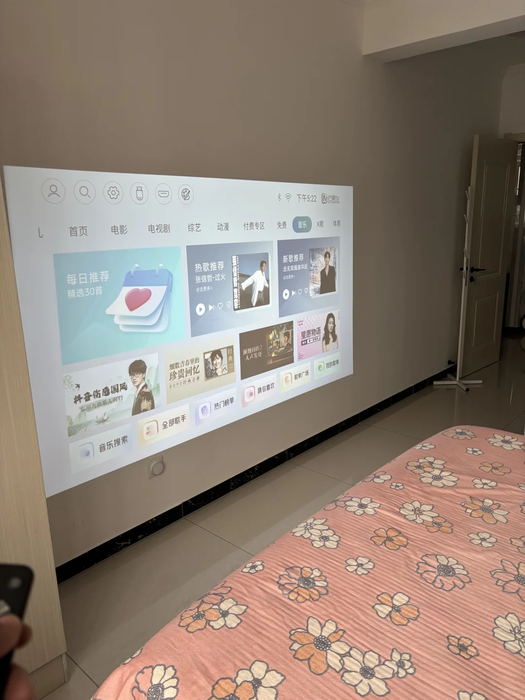 投影仪选对了，在家也能享受电影院级别的观