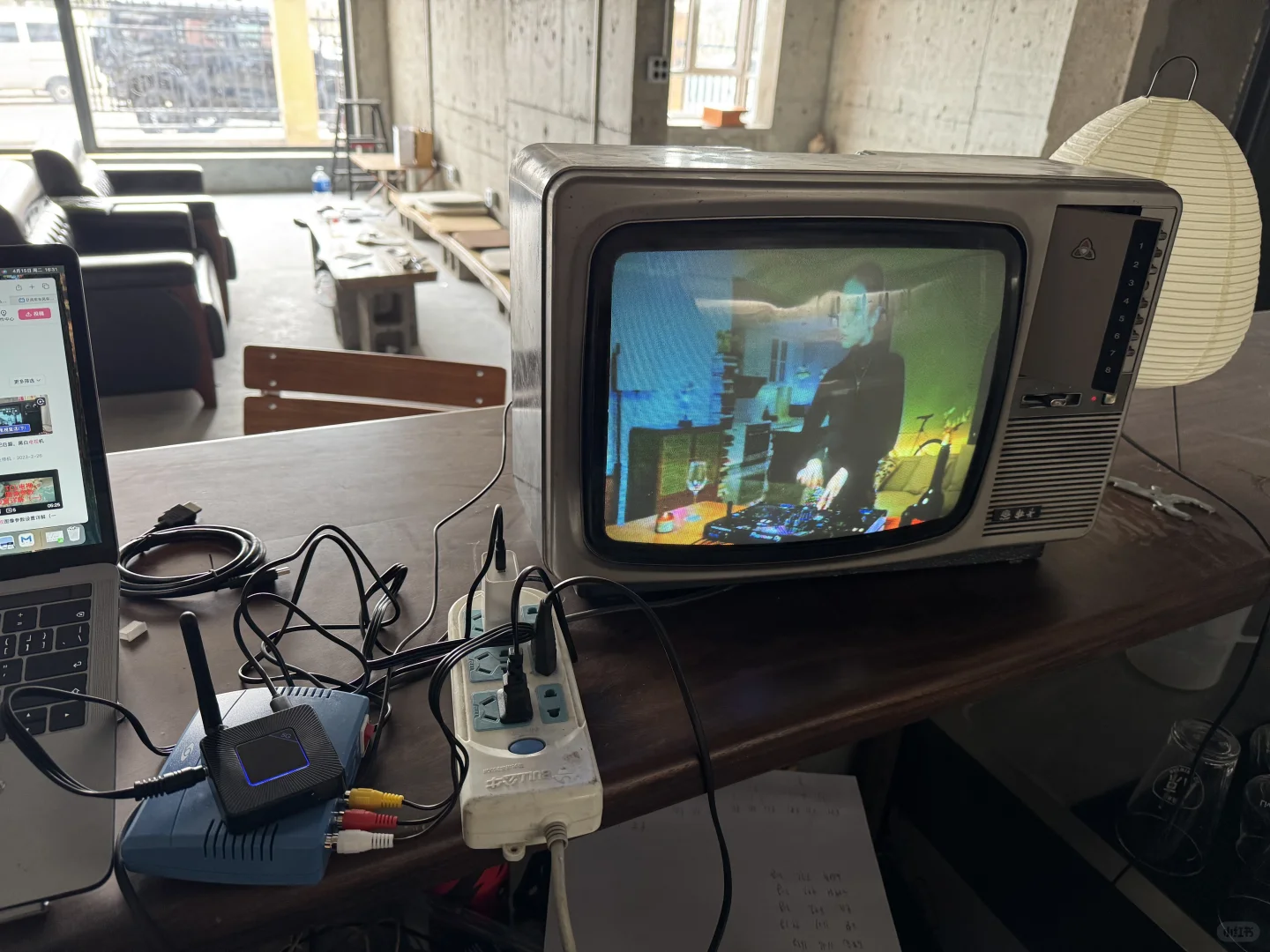 震惊 1980年的老电视被我复活了