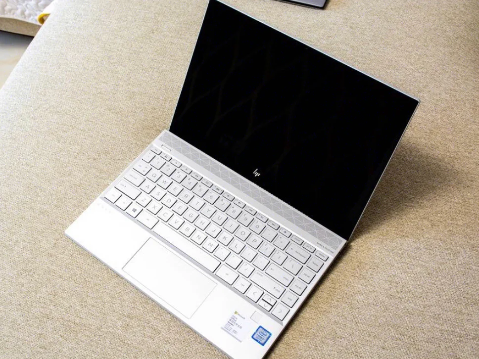 用Pr、Ps、Ai、Cdr等软件，用这几款电脑💻